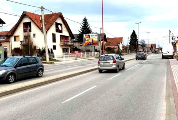 Bilbord BB-424-B, površina 4x3 metara, lokacija bulevar Tanaska Rajića, od centra grada ka kruznon toku na tranzit