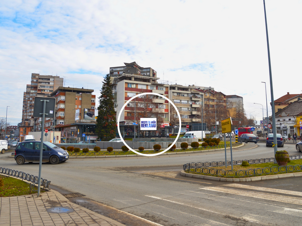 Led ekran 125, površina 4x3 metara, lokacija kružni tok, Gazimenstanska ulica, Kruševac