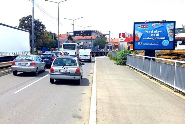 Bilbord BB 435 A, površina 4x3 metara, ulica Vidovdanska - Miloša Obilića, tranzit, posle kružnog toka izmedju Eko i Nis pumpe
