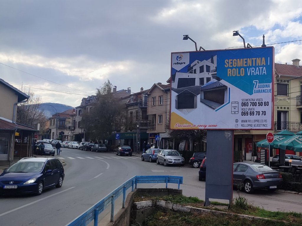 Bilbord BB-465, površine 4x3 metara, osvetljen - Zanatski centar, Tromost u pravcu Leskovca